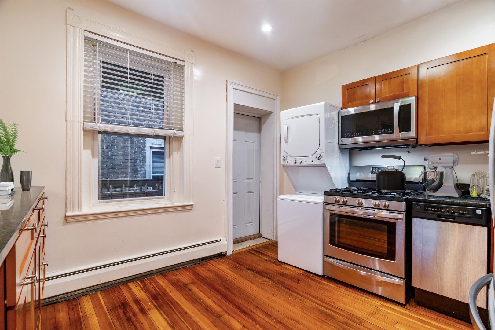 Well appointed 4 bed 2 bath in Brighton – photo 1