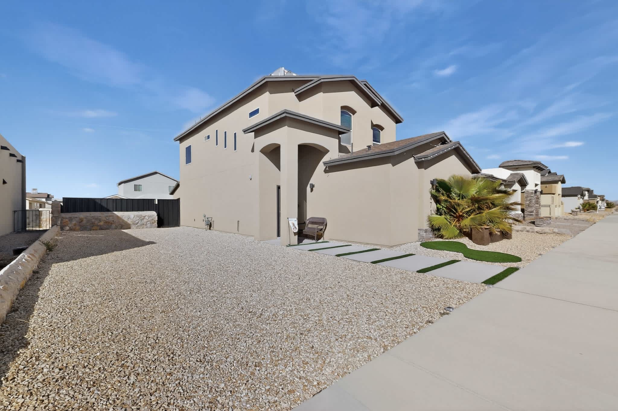 14717 Charles Foster Avenue – photo 1