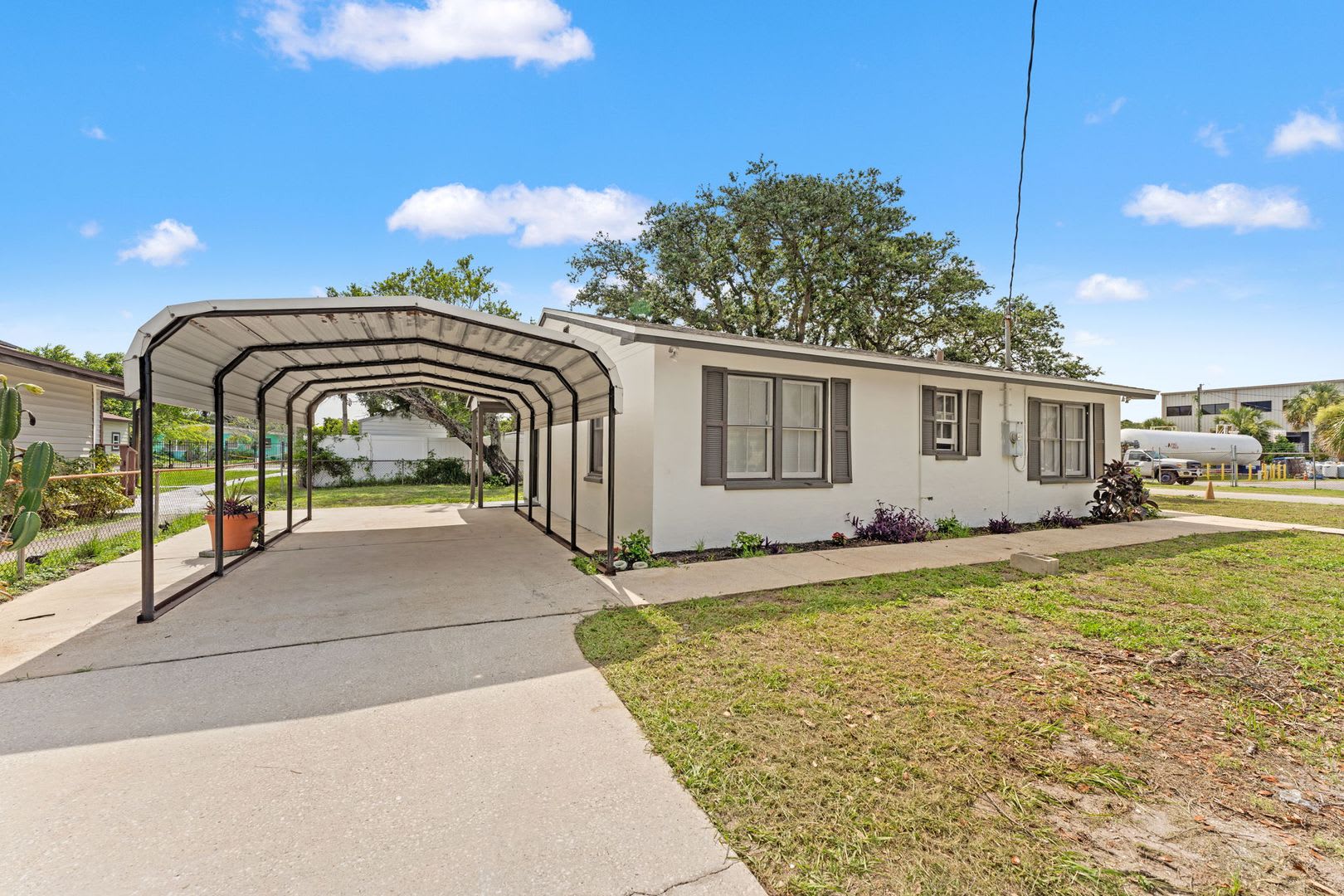 2 Bed 1.5 Bath Jax Beach – photo 1