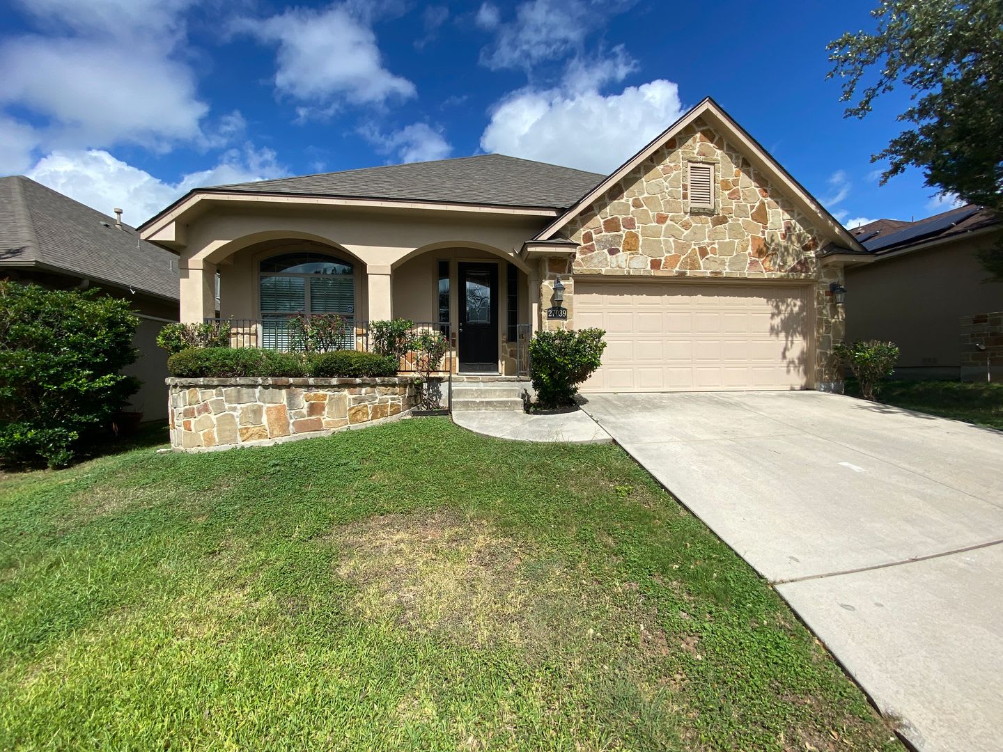 Beautiful home located on the outskirts of the city- 27039 Trinity Bend – photo 1