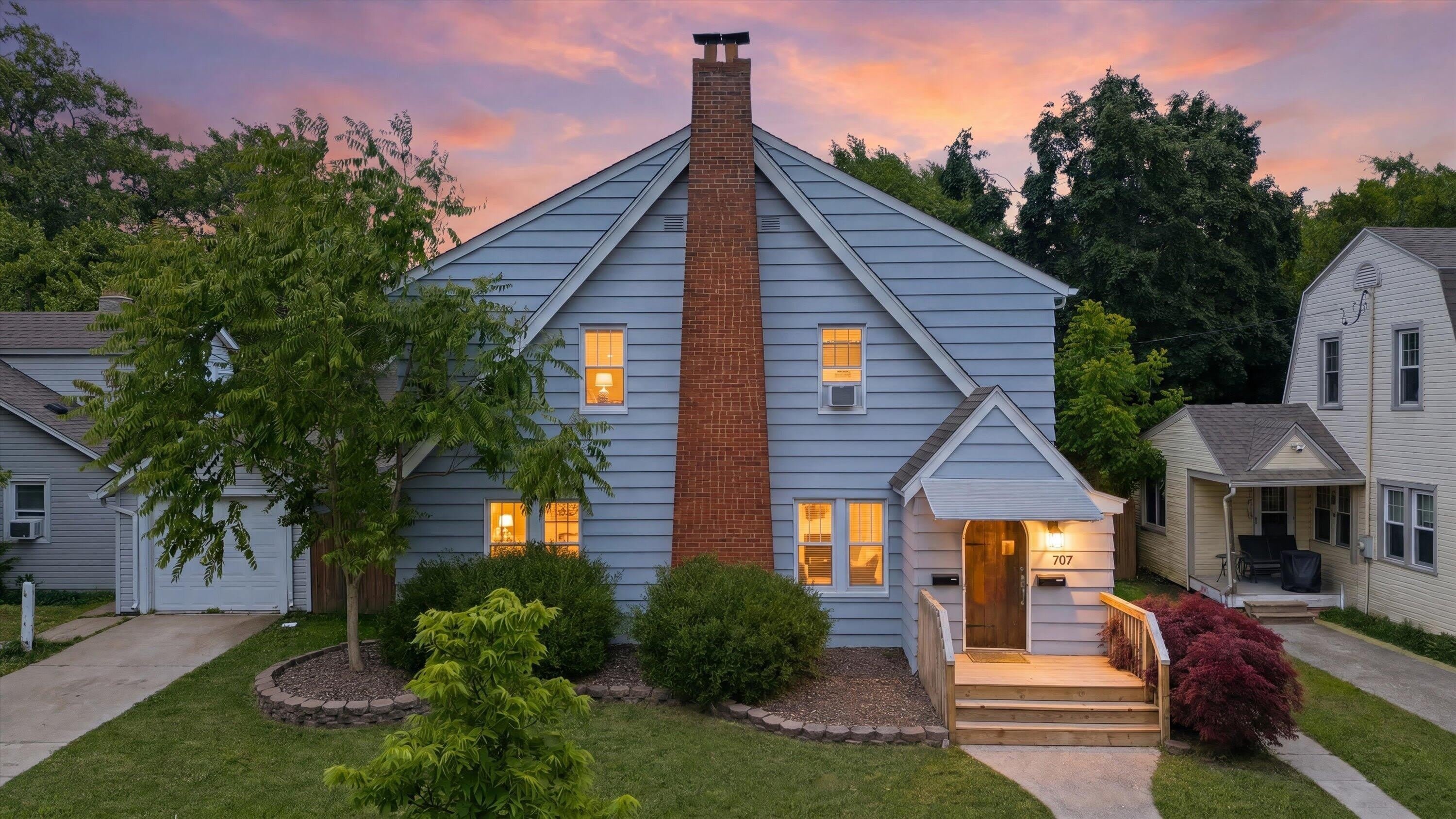 707 Harrison Street – photo 1 of 92
