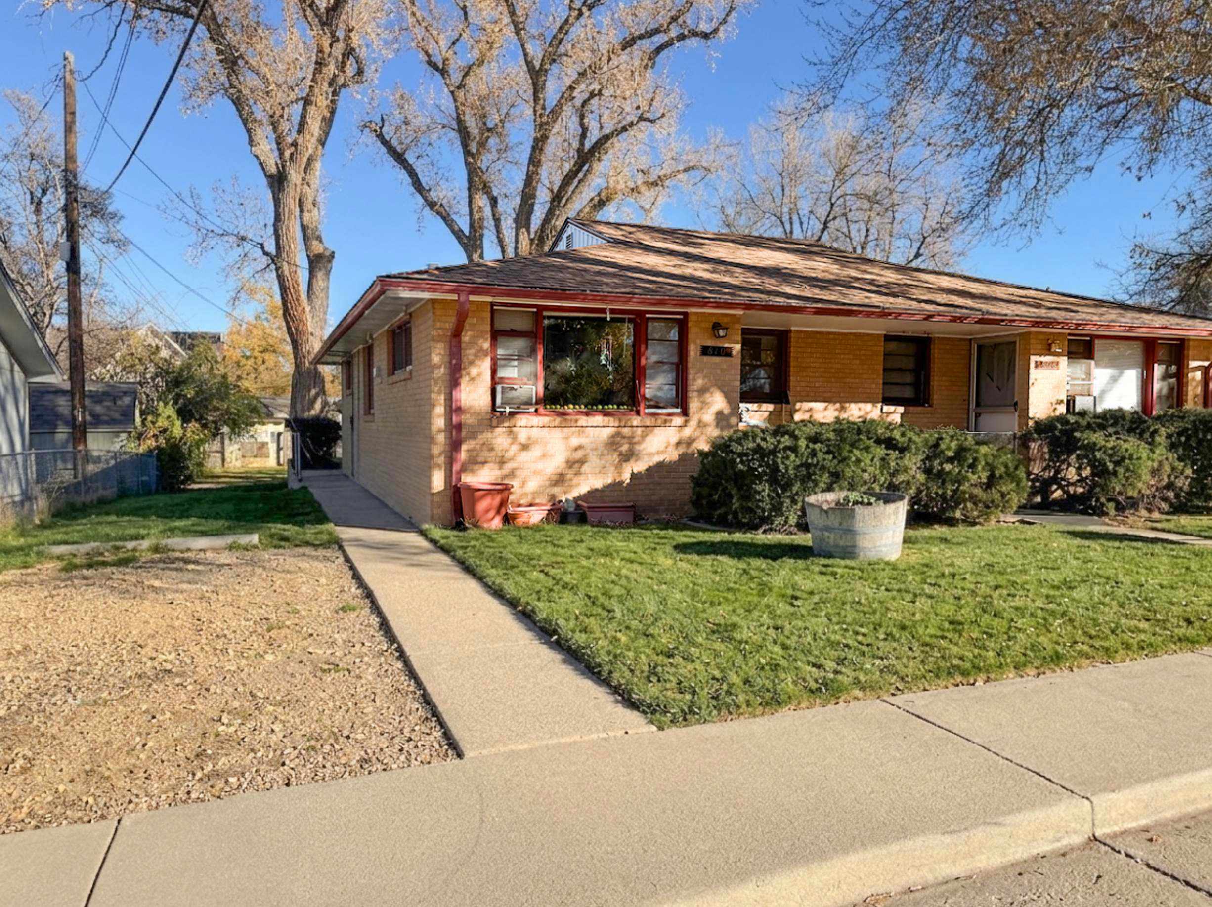 808 Apple Court – photo 1
