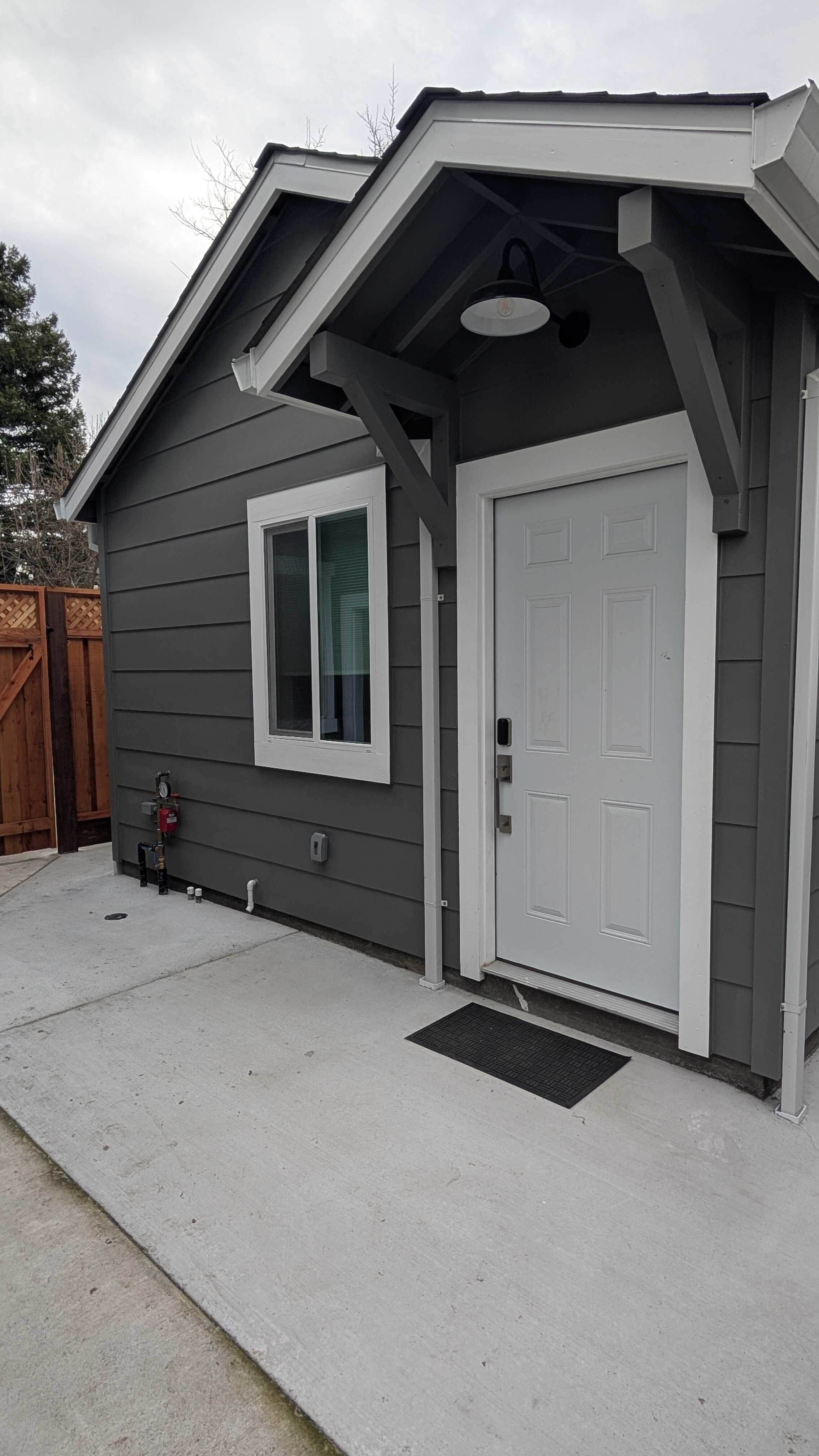 1725 Spur Ridge Lane – photo 1 of 18