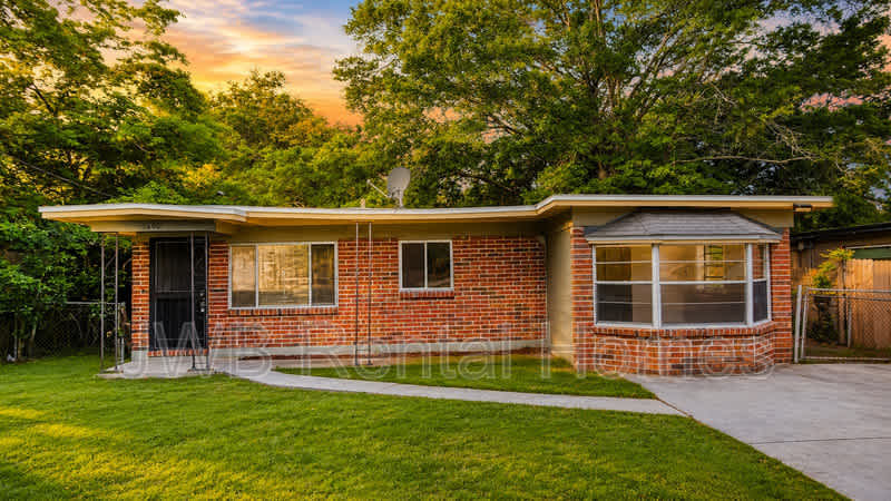 3142 Mecca St – photo 1