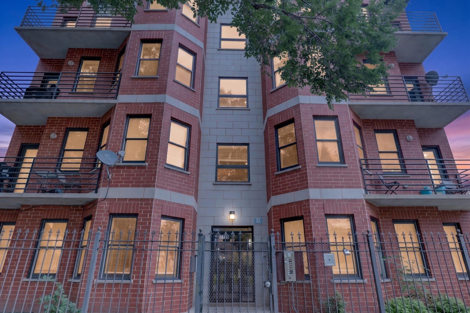 4755 S St Lawrence Avenue – photo 1