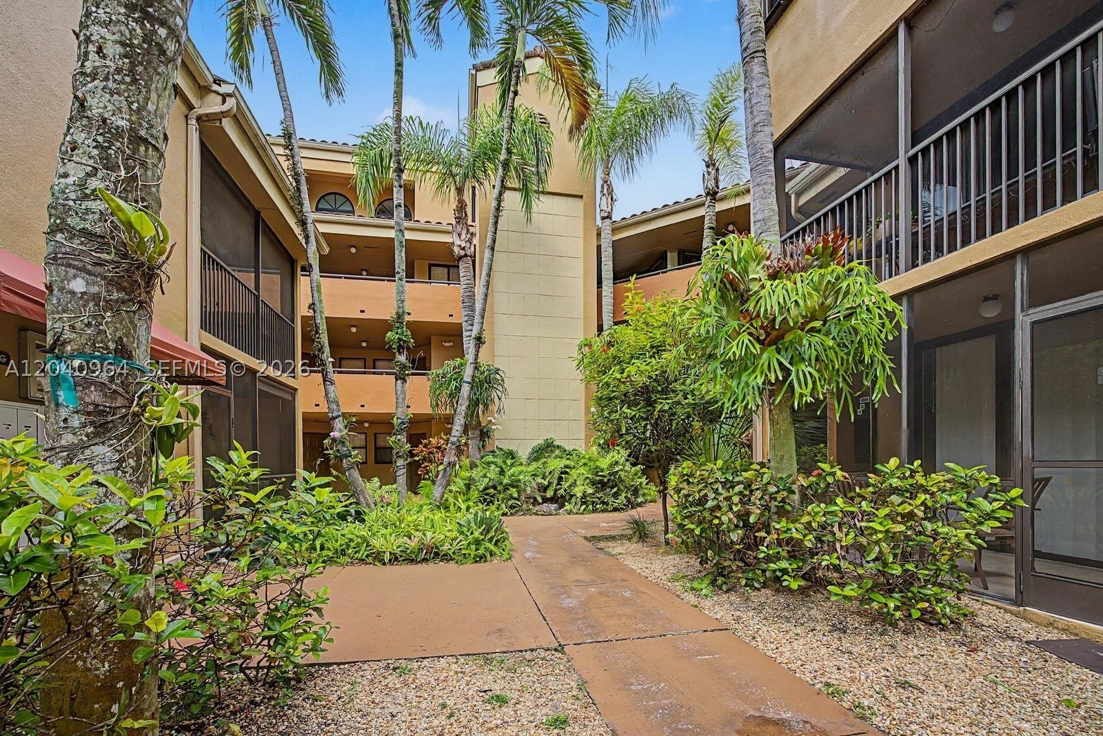 15575 Miami Lakeway N – photo 1 of 21