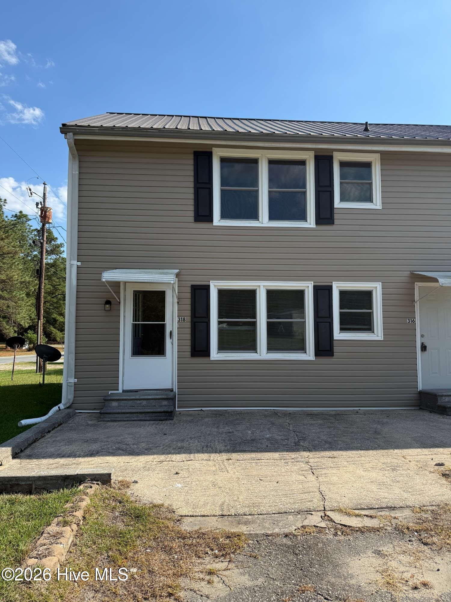 318 Westview Loop – photo 1 of 18