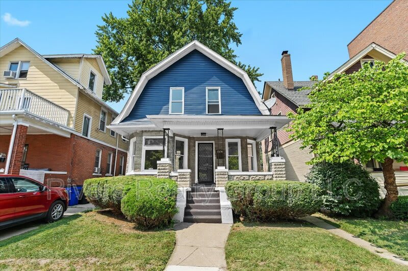 1174 Seward Avenue – photo 1