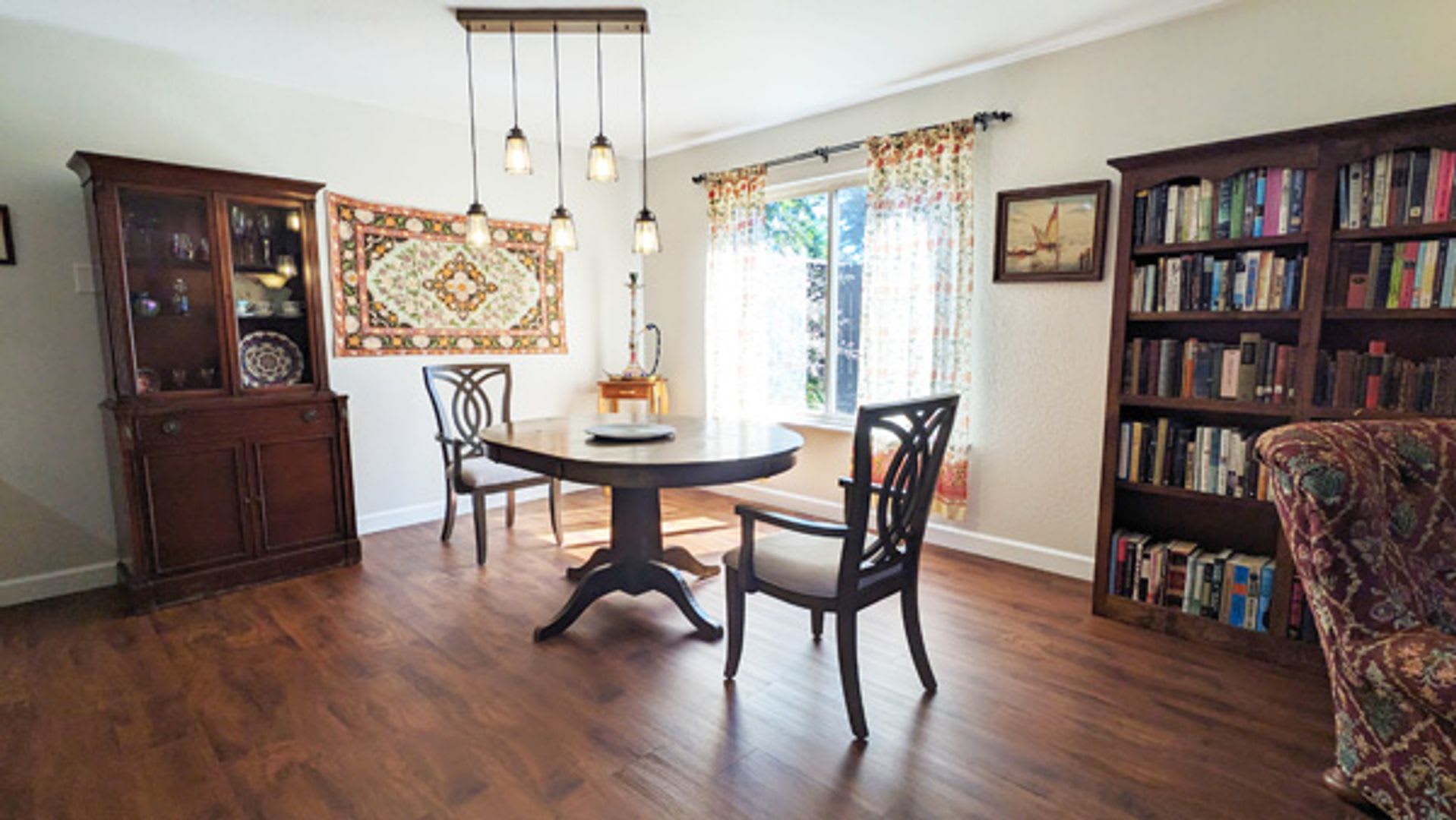 Move in Ready Furnished 3/1.5 Condo, most utilities included – photo 1