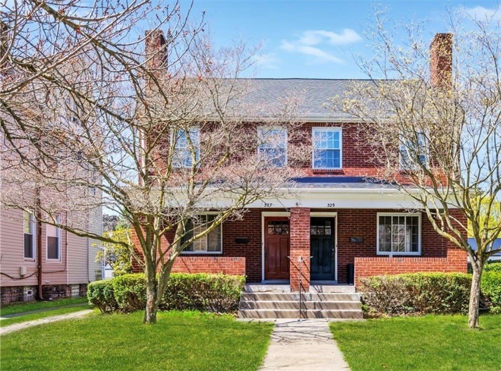 327 Chestnut St – photo 1 of 9