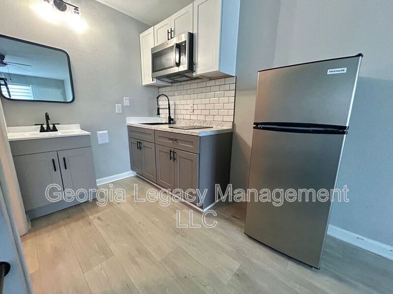 78 Terrace Avenue – photo 1 of 22