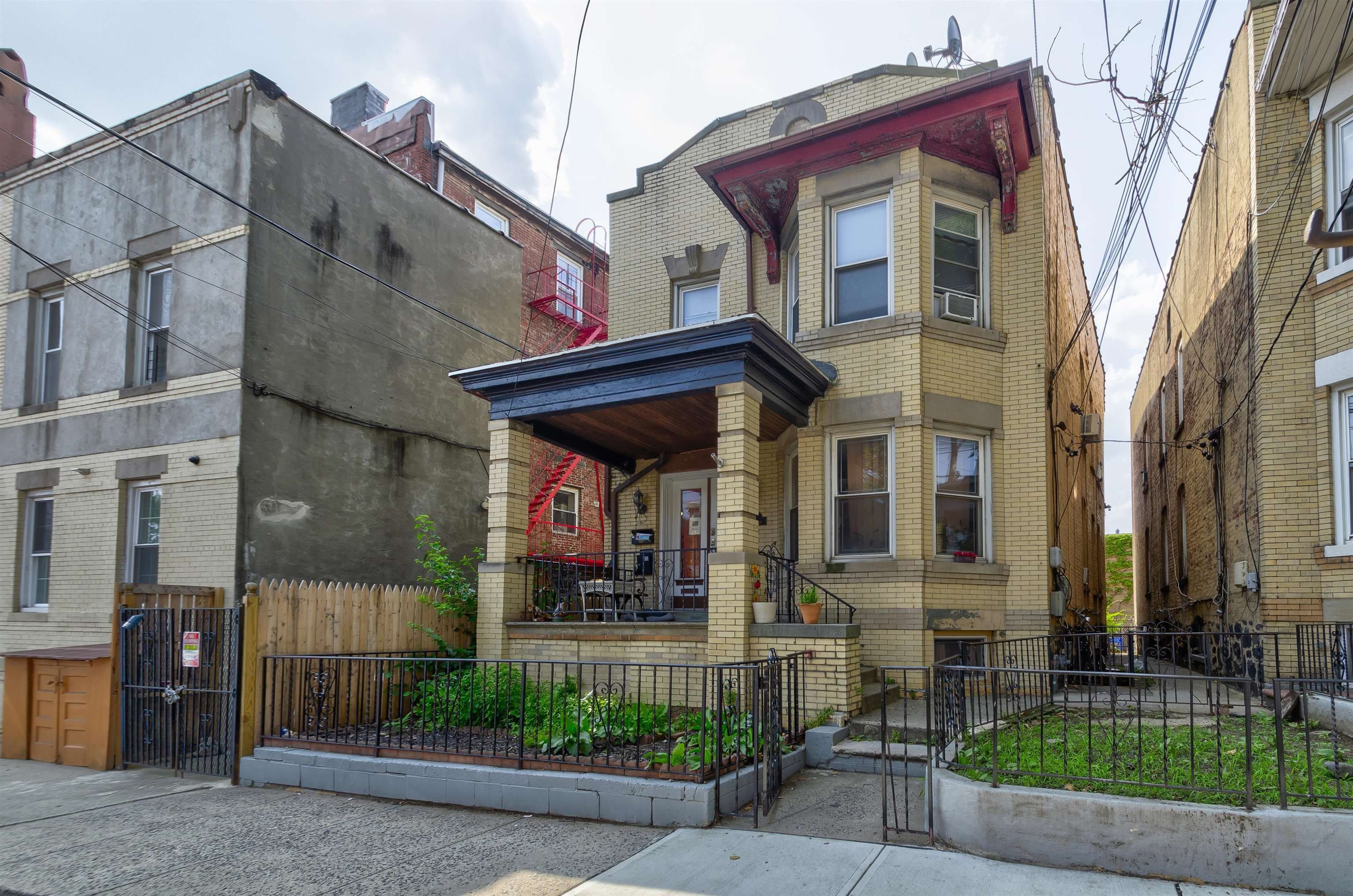 9 CONCORD ST – photo 1