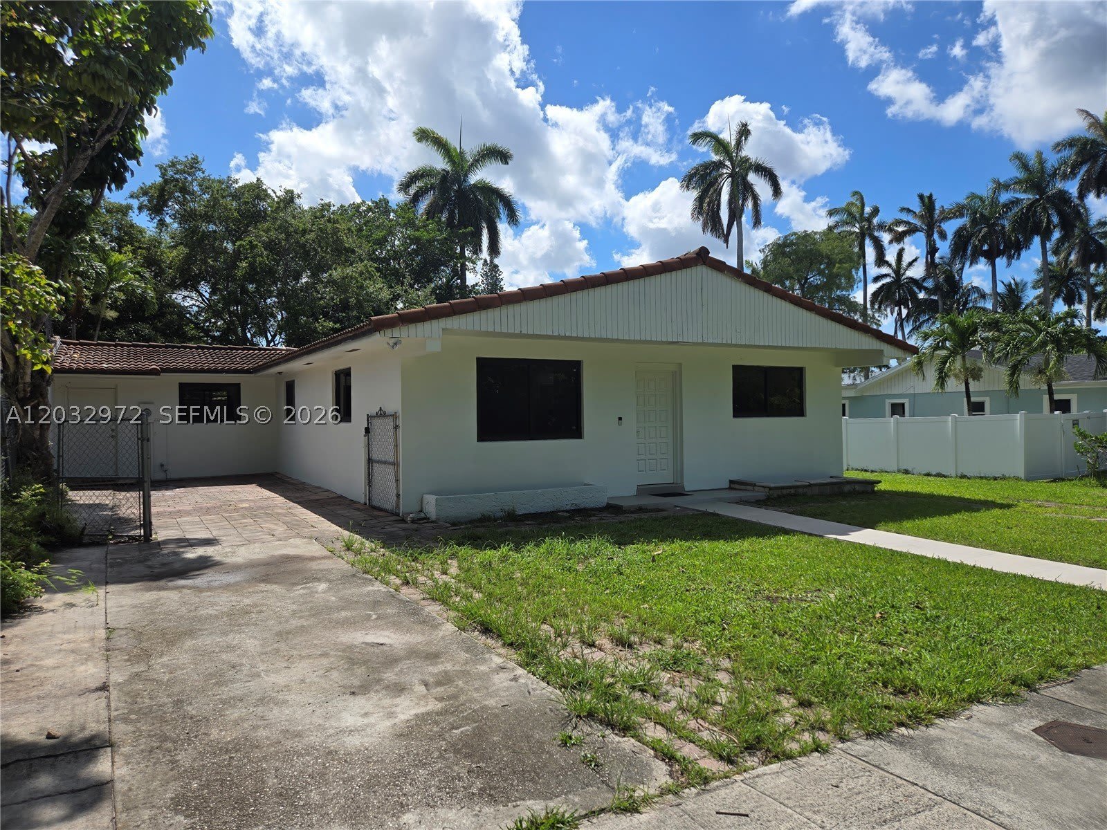 13100 NE 3rd Ct – photo 1