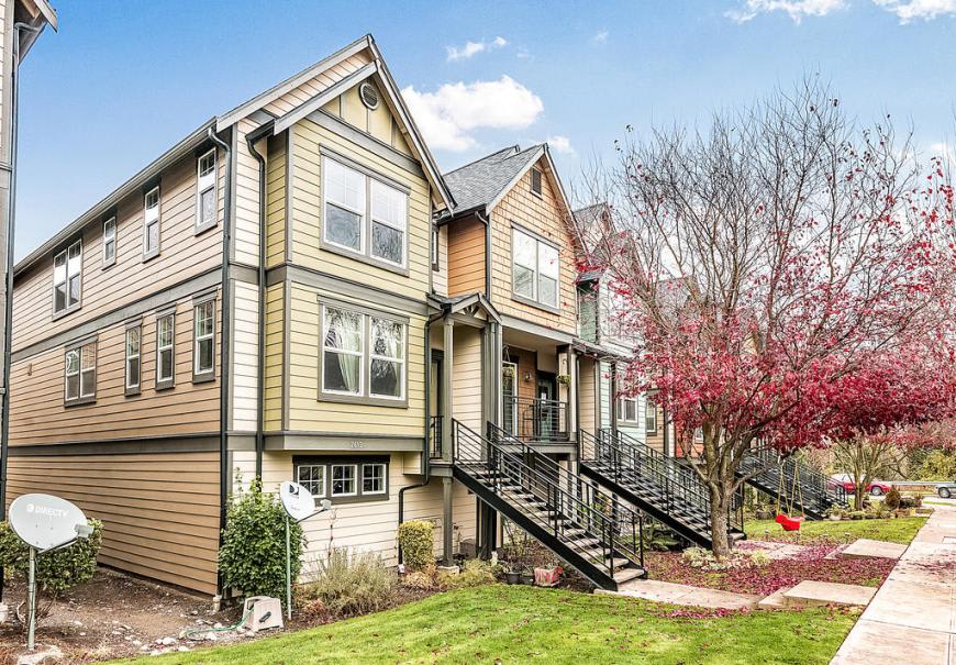 2612 SW Myrtle St – photo 1