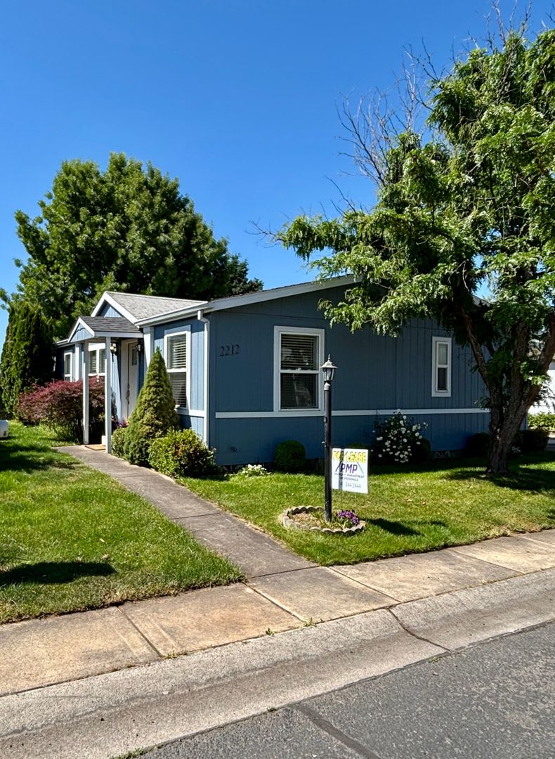 Lovely Home – photo 1 of 30
