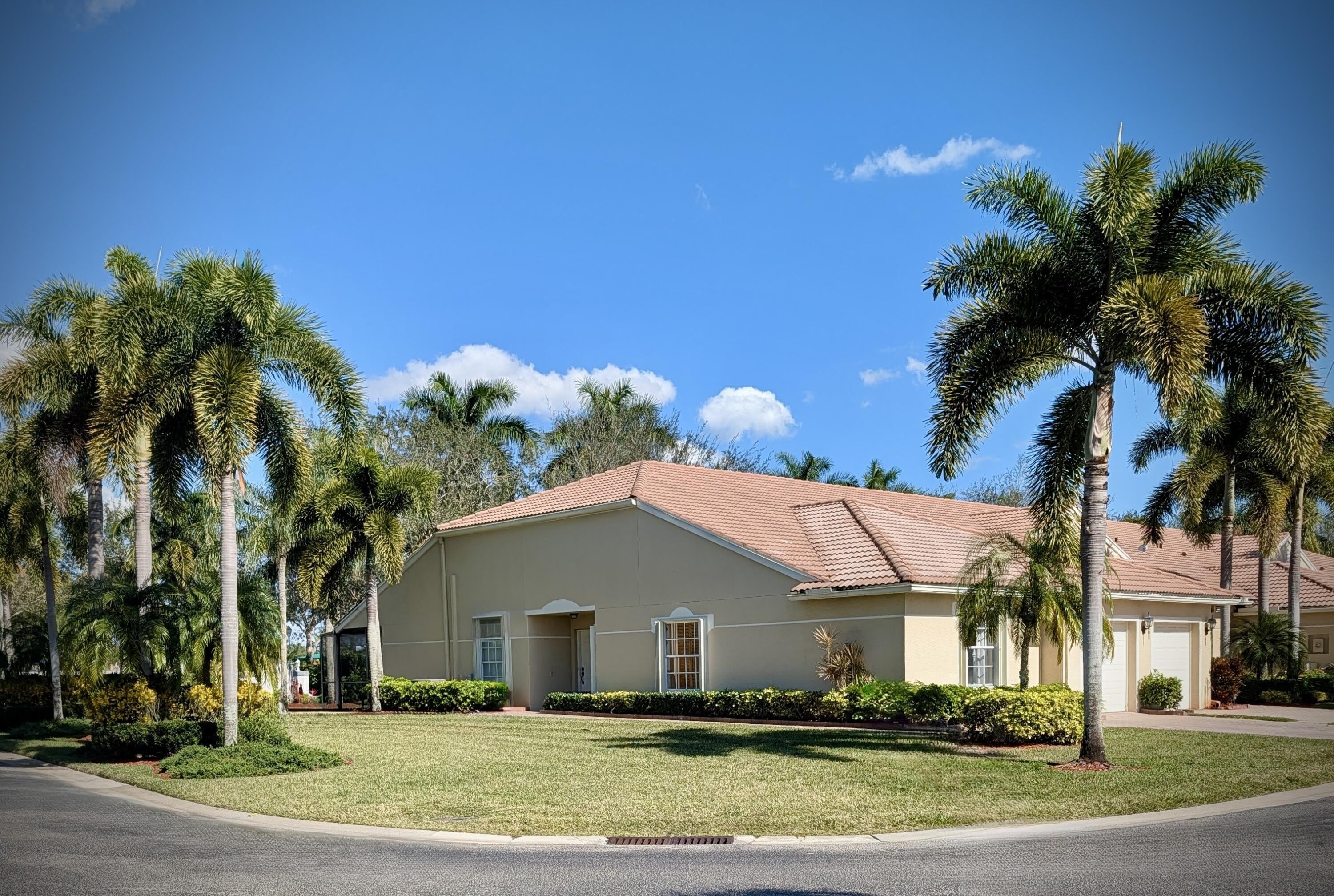 9391 Bridgeport Drive – photo 1