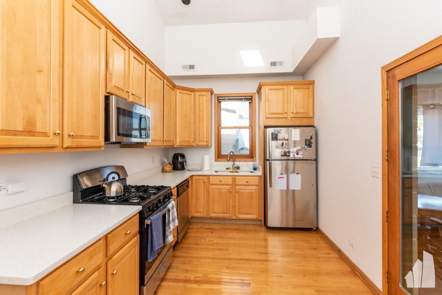 1940 West Diversey Pkwy – photo 1