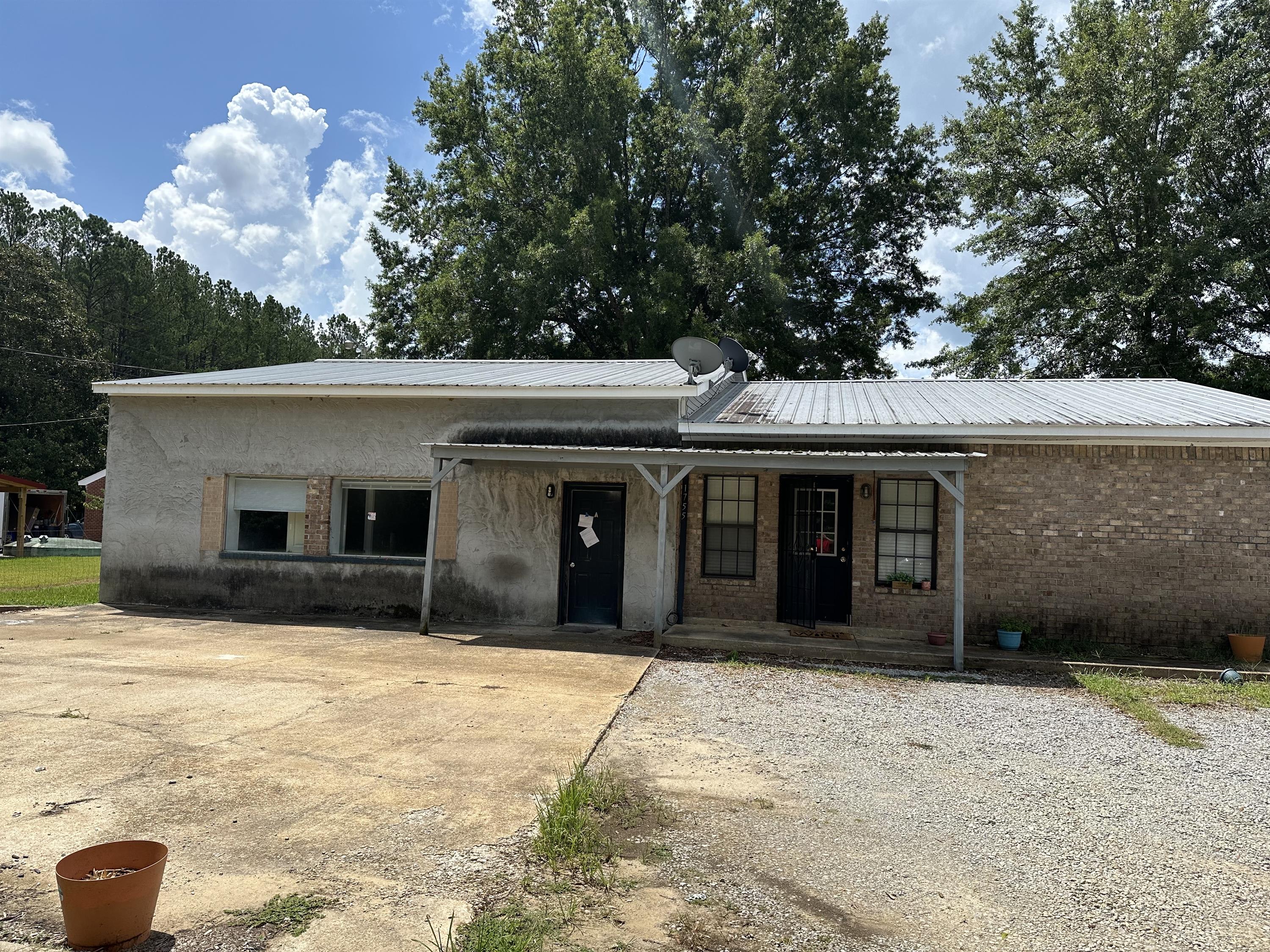 1756 Highway 363 – photo 1 of 9
