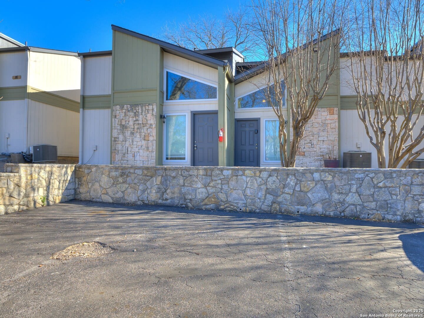 100 Lorenz Rd – photo 1