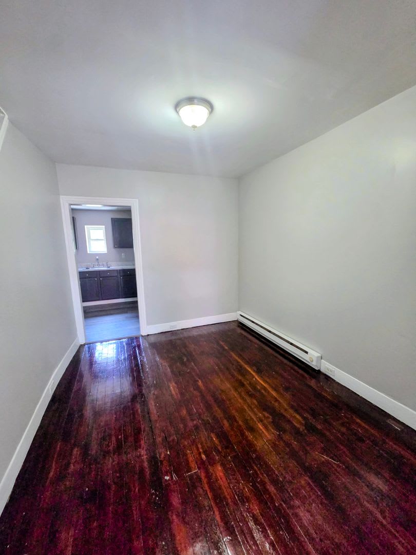 816 Laufer Street – photo 1
