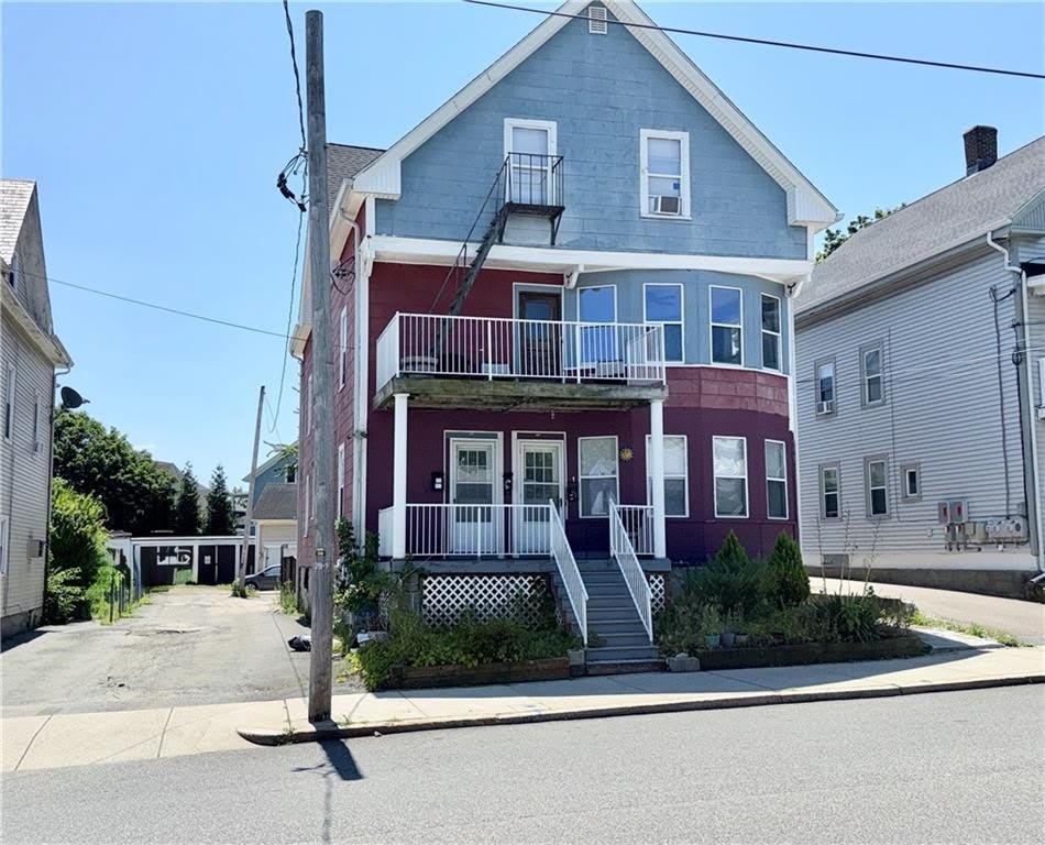 550 Winter Street – photo 1