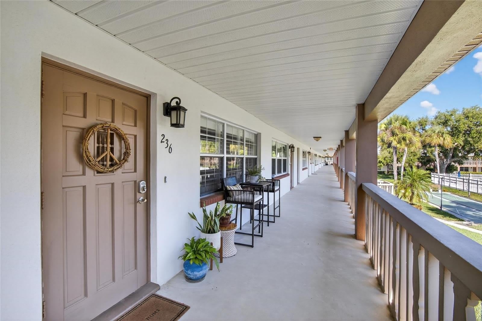 650 PINELLAS POINT Drive S – photo 1