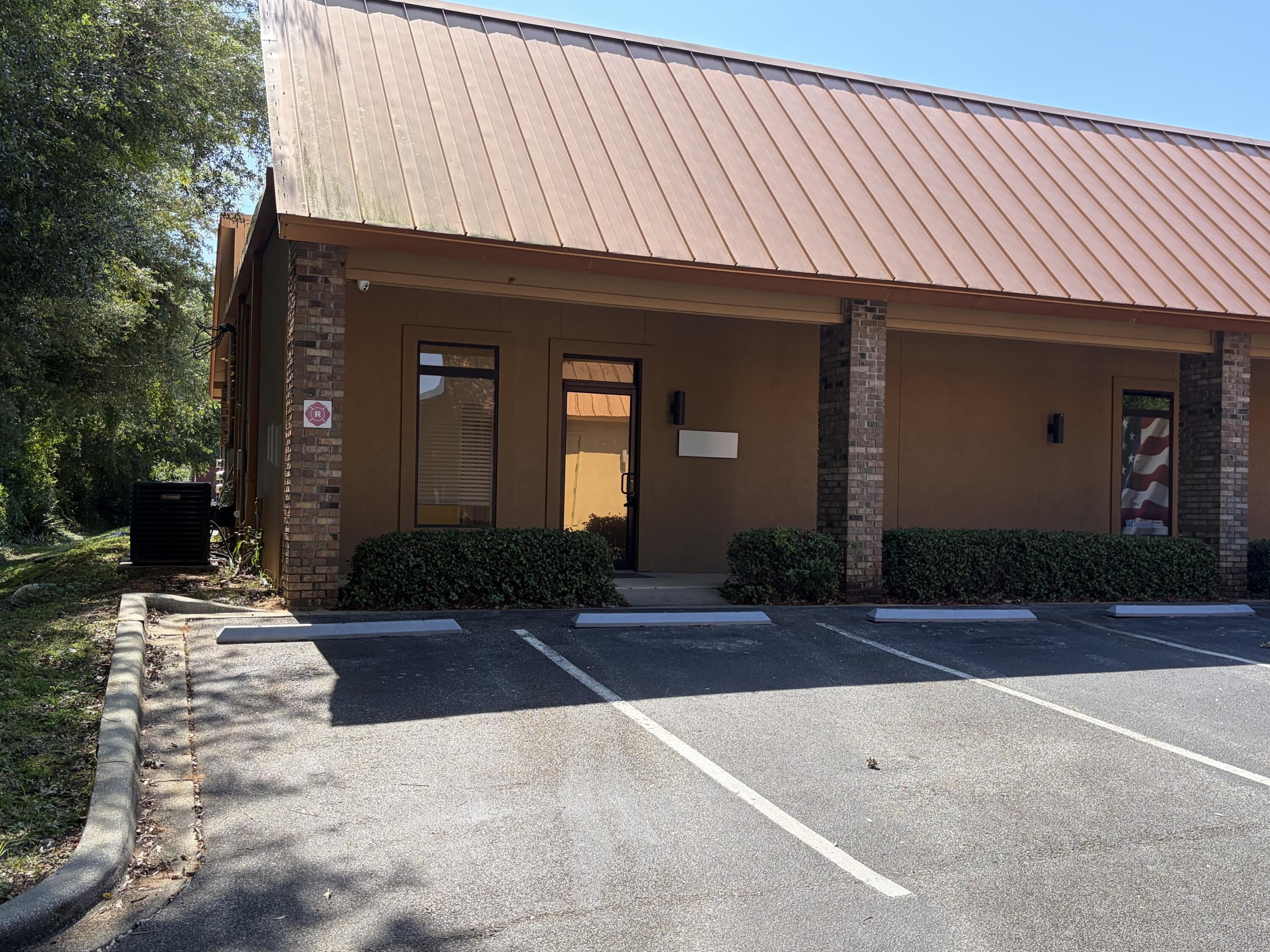 5 Farquar Lane – photo 1 of 29