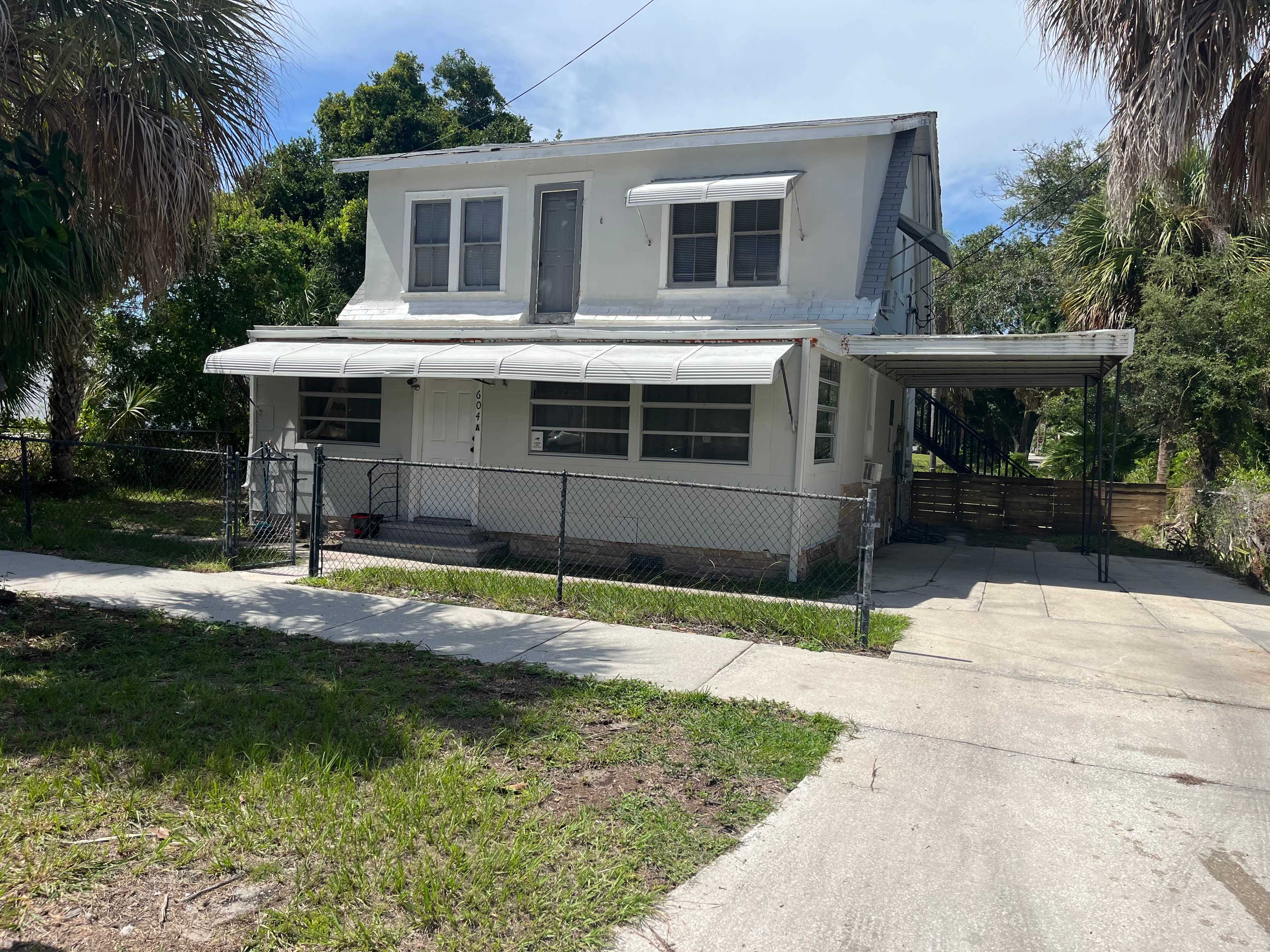 604 Hart St – photo 1