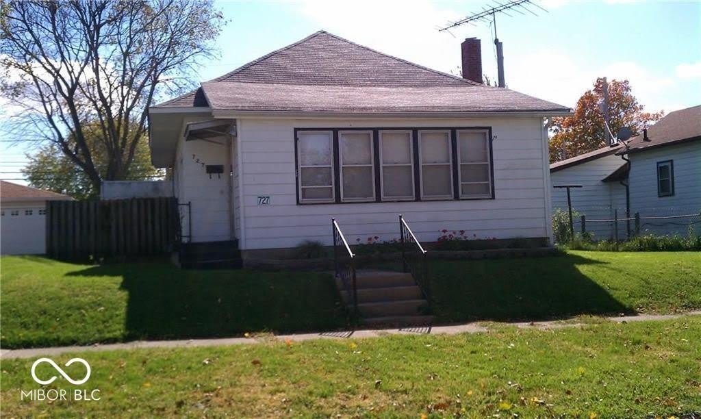 727 W Washington Street – photo 1 of 50