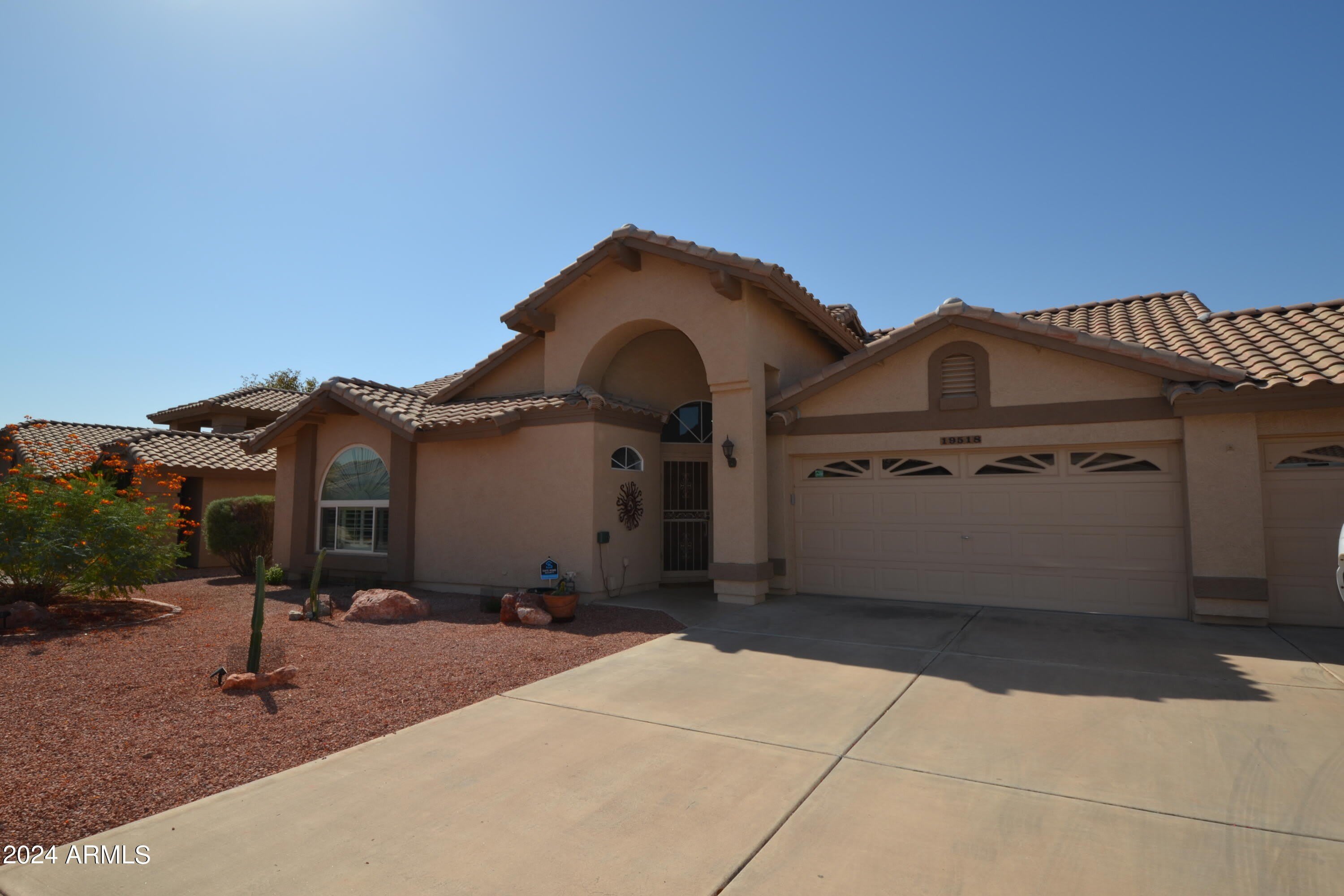 19518 N 89th Drive – photo 1