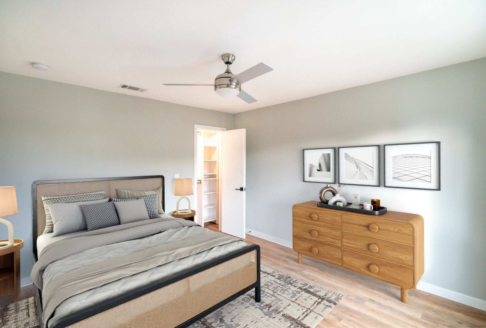 5847 Willoughby Ave – photo 1