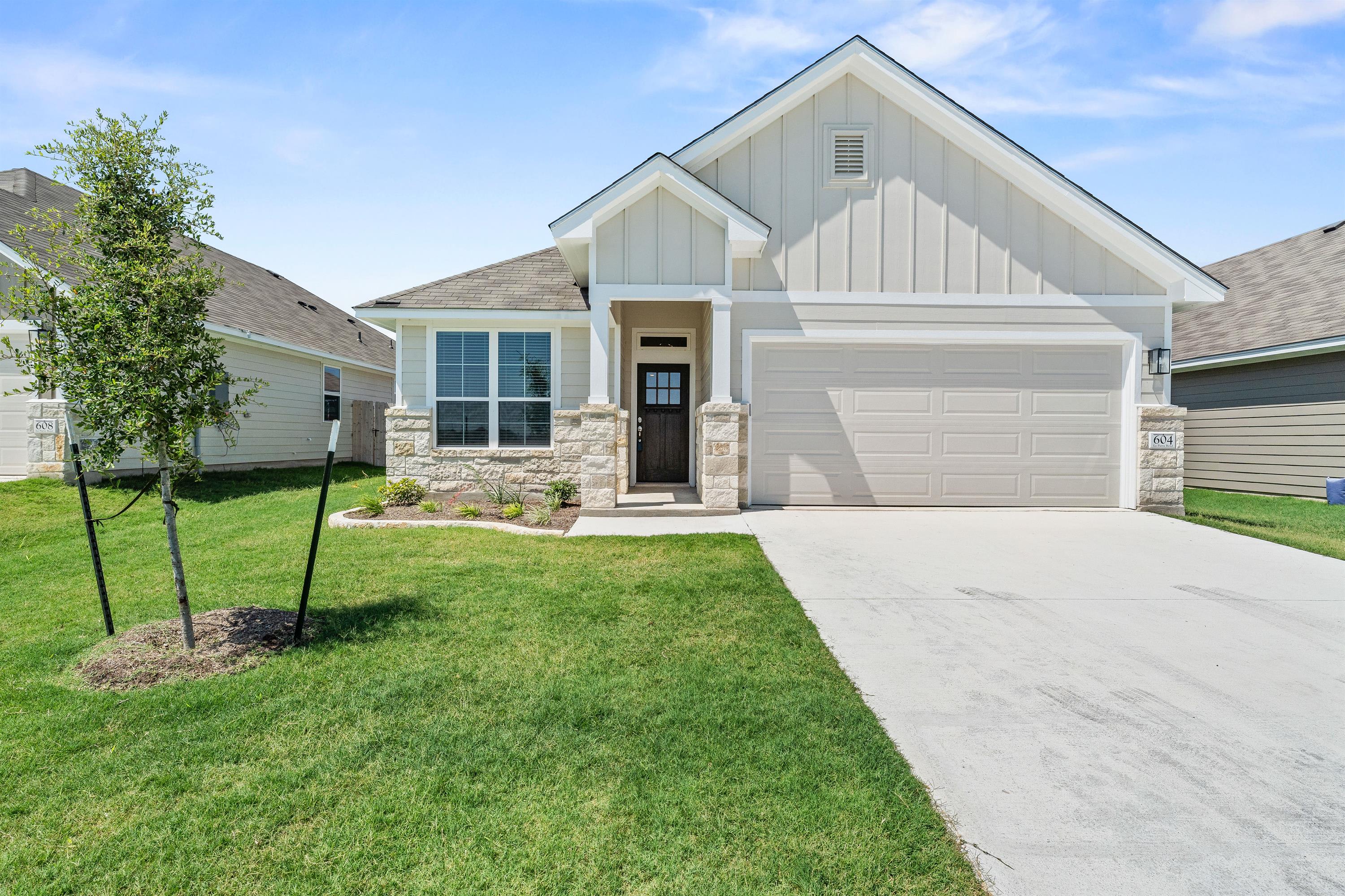 604 La Parra Bend – photo 1