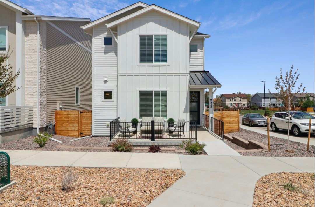 10534 Oncilla Lane – photo 1 of 285