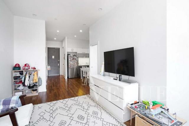 230 East 124th Street – photo 1