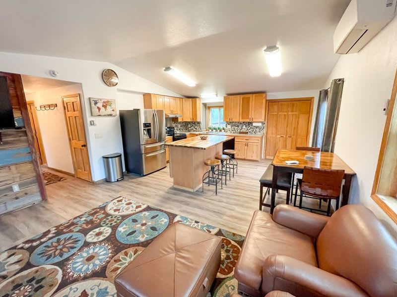 600 Mayfair Drive – photo 1 of 23