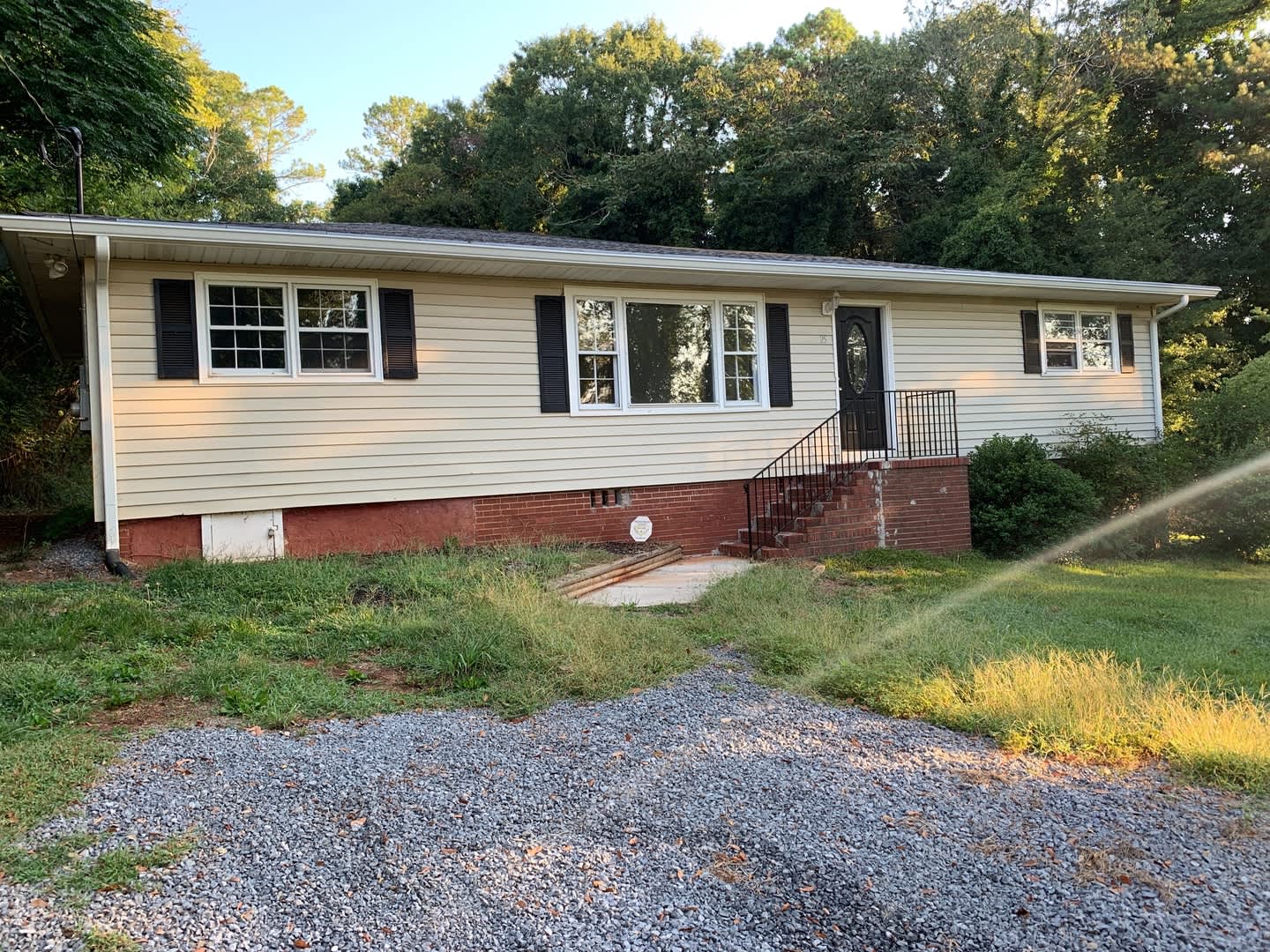 3 Bedrooms 1 Bathroom Home In North Rome – photo 1 of 52