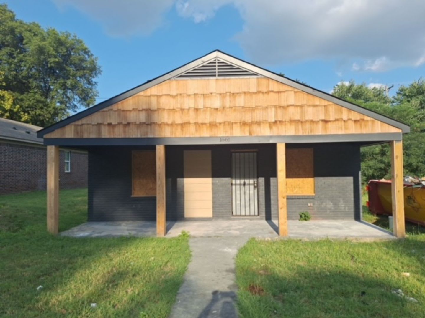 1660 Barton Street – photo 1