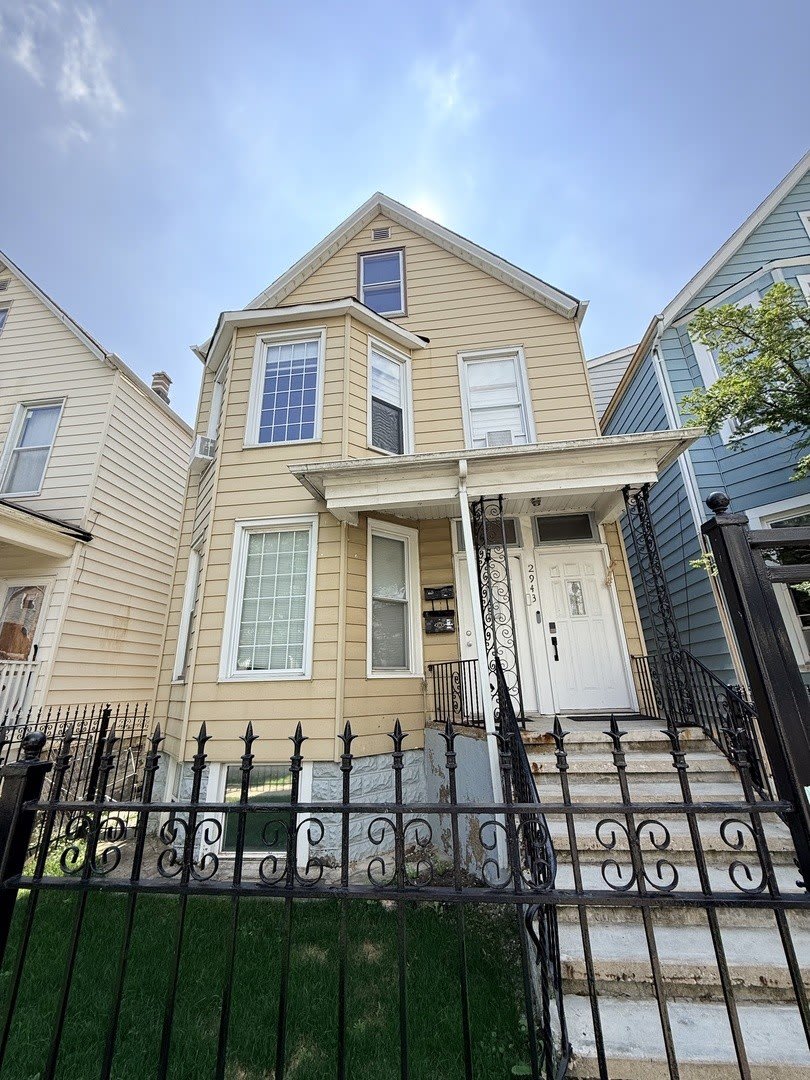 2943 N Allen Avenue – photo 1