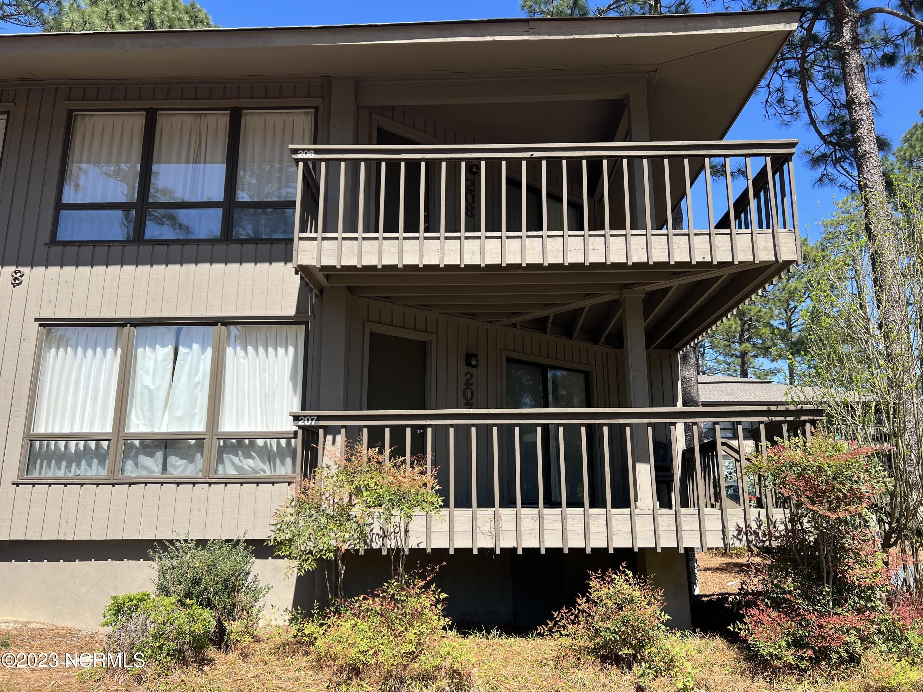 207 Foxkroft Drive – photo 1 of 15
