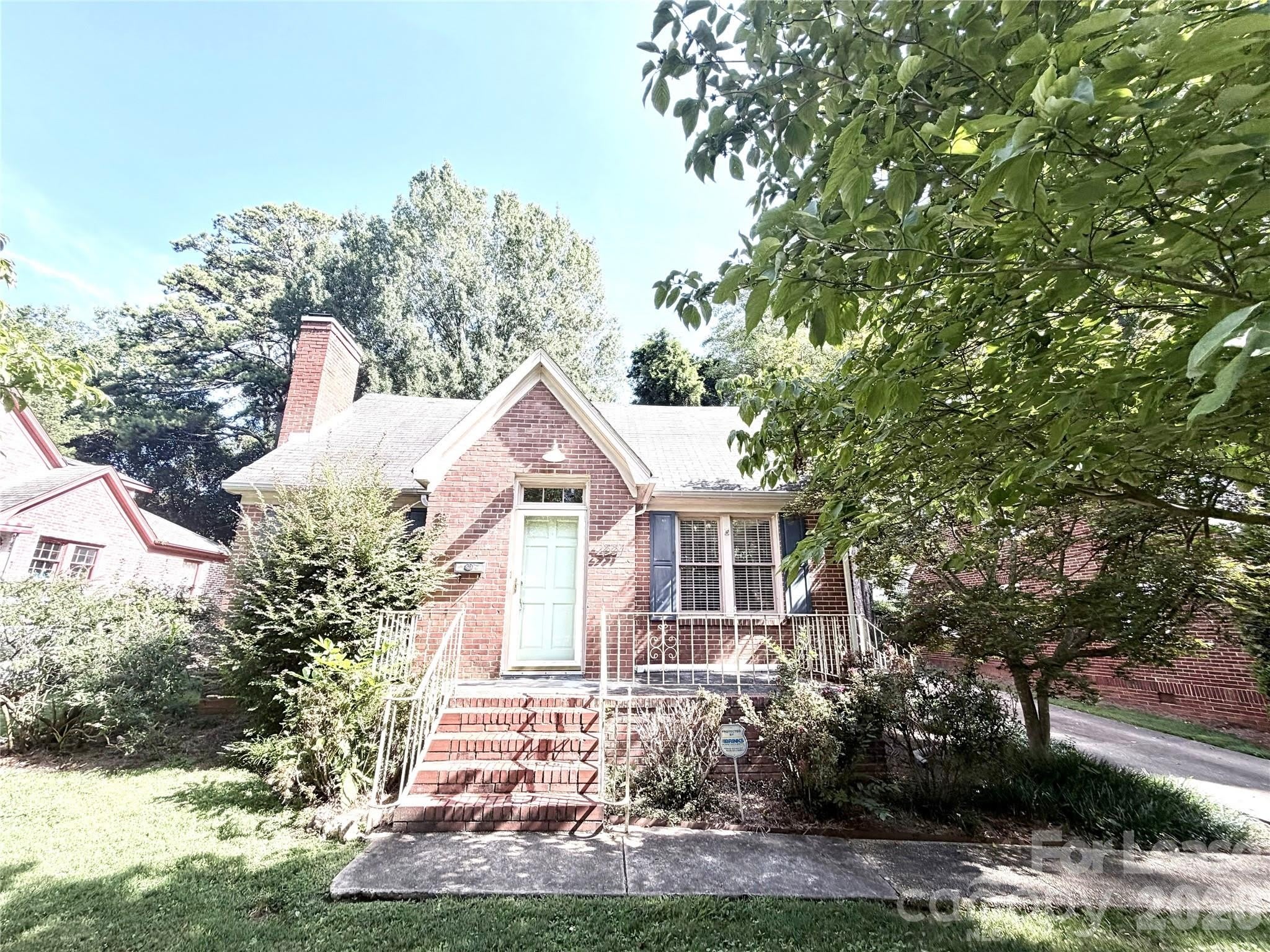 2537 Cranbrook Lane – photo 1
