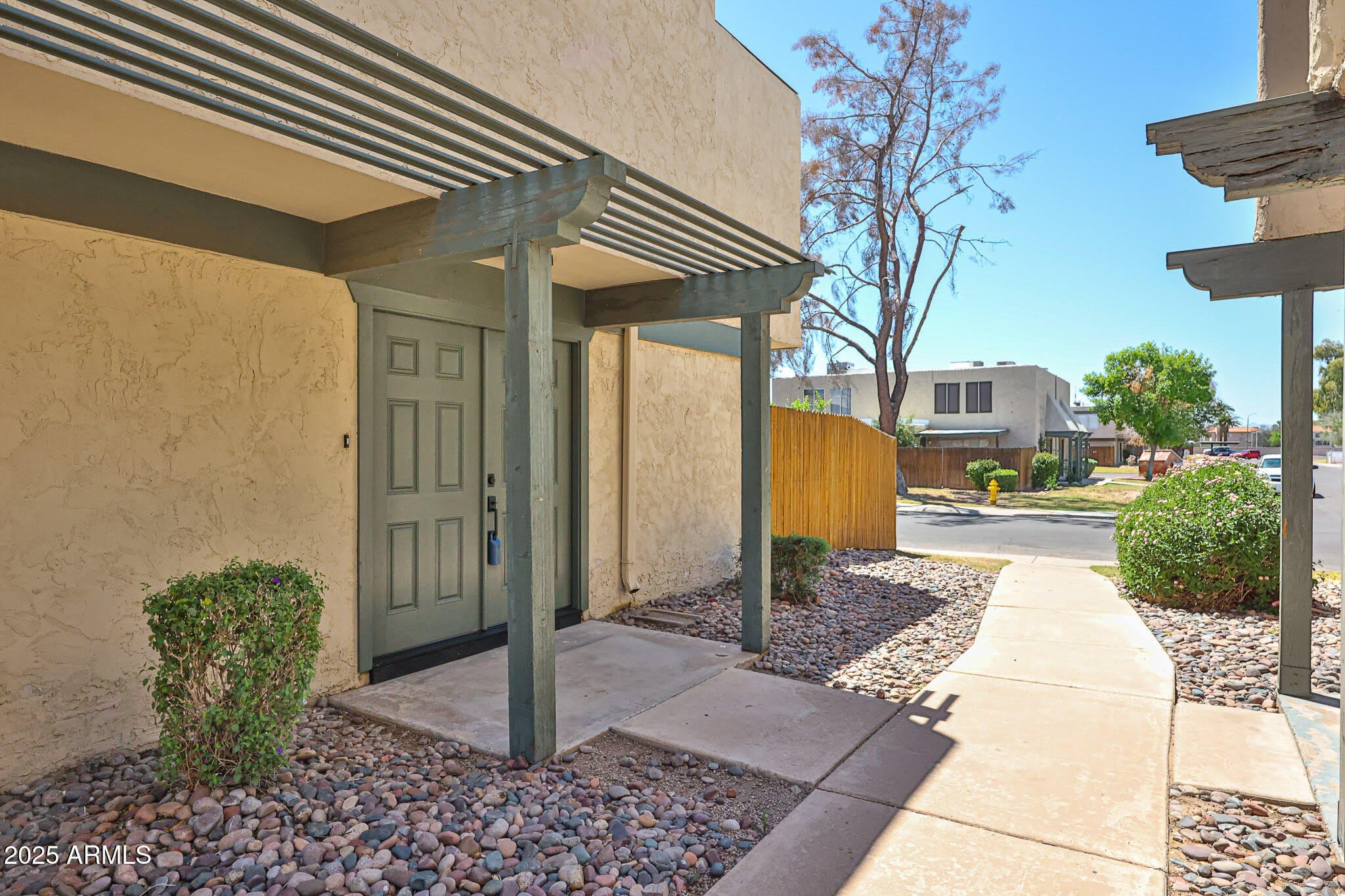 6024 W GOLDEN Lane – photo 1