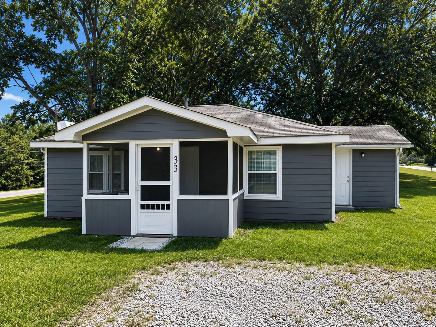 Charming 2 Bedroom 1 bath home – photo 1 of 15