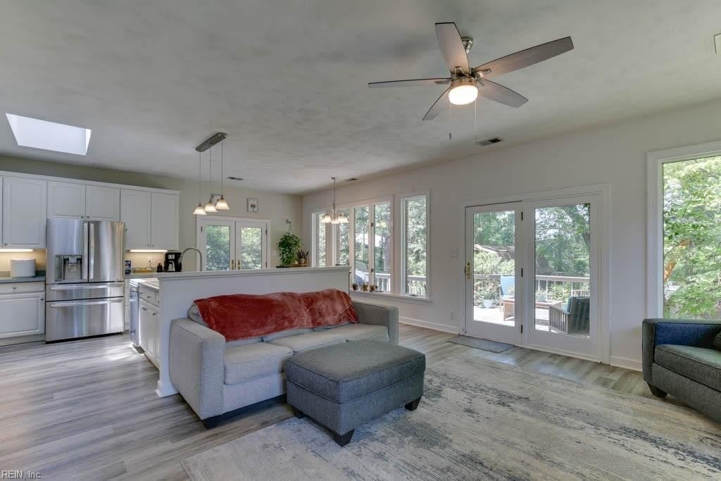 132 Causeway Drive – photo 1 of 36
