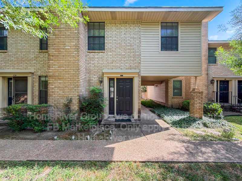 8400 Jamestown Dr – photo 1
