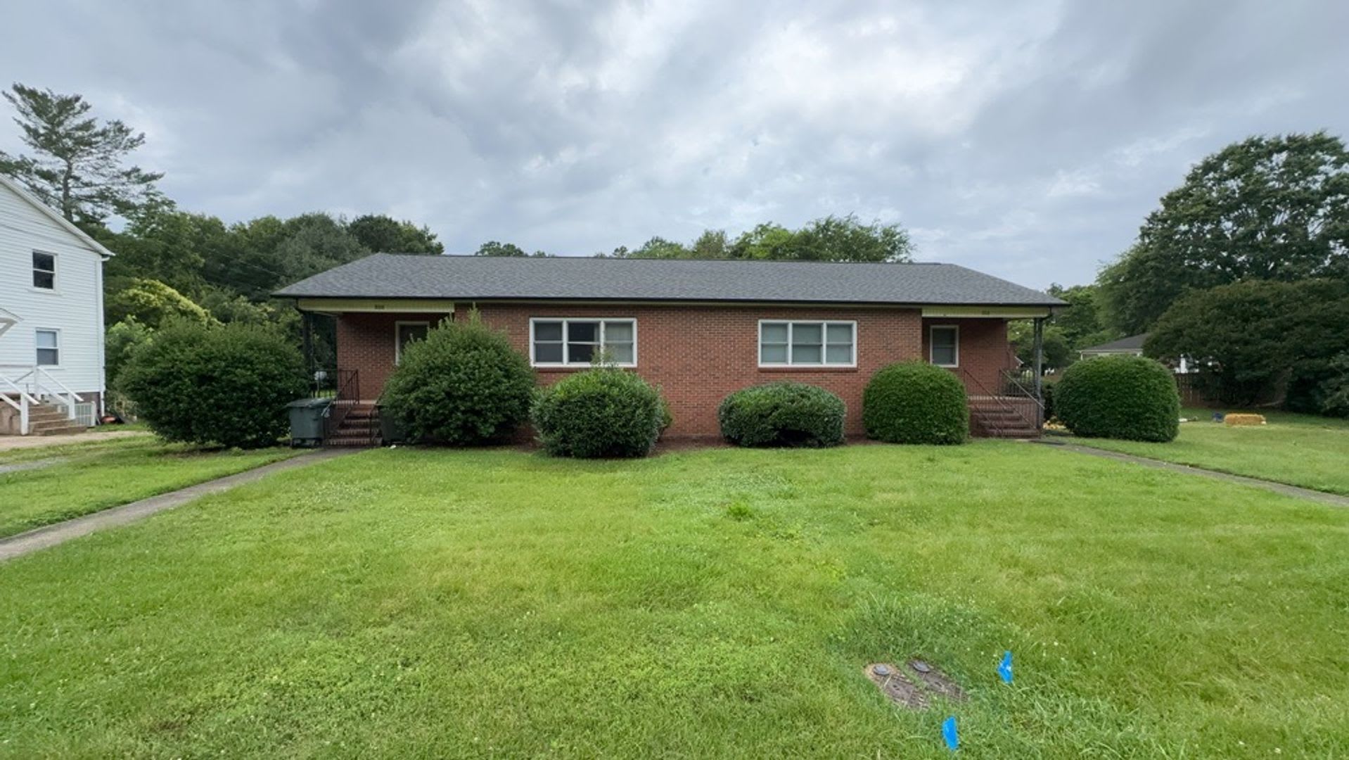 2112 N Stewart Avenue – photo 1 of 9
