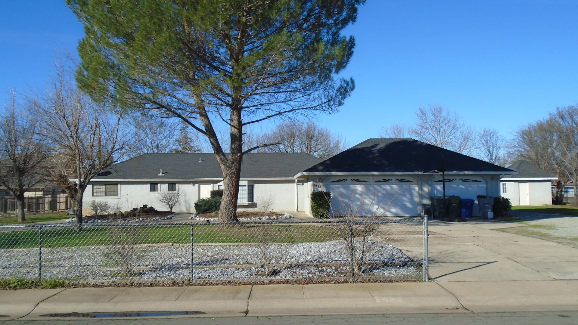 4 Bedroom In Ravenwood Subdivision – photo 1