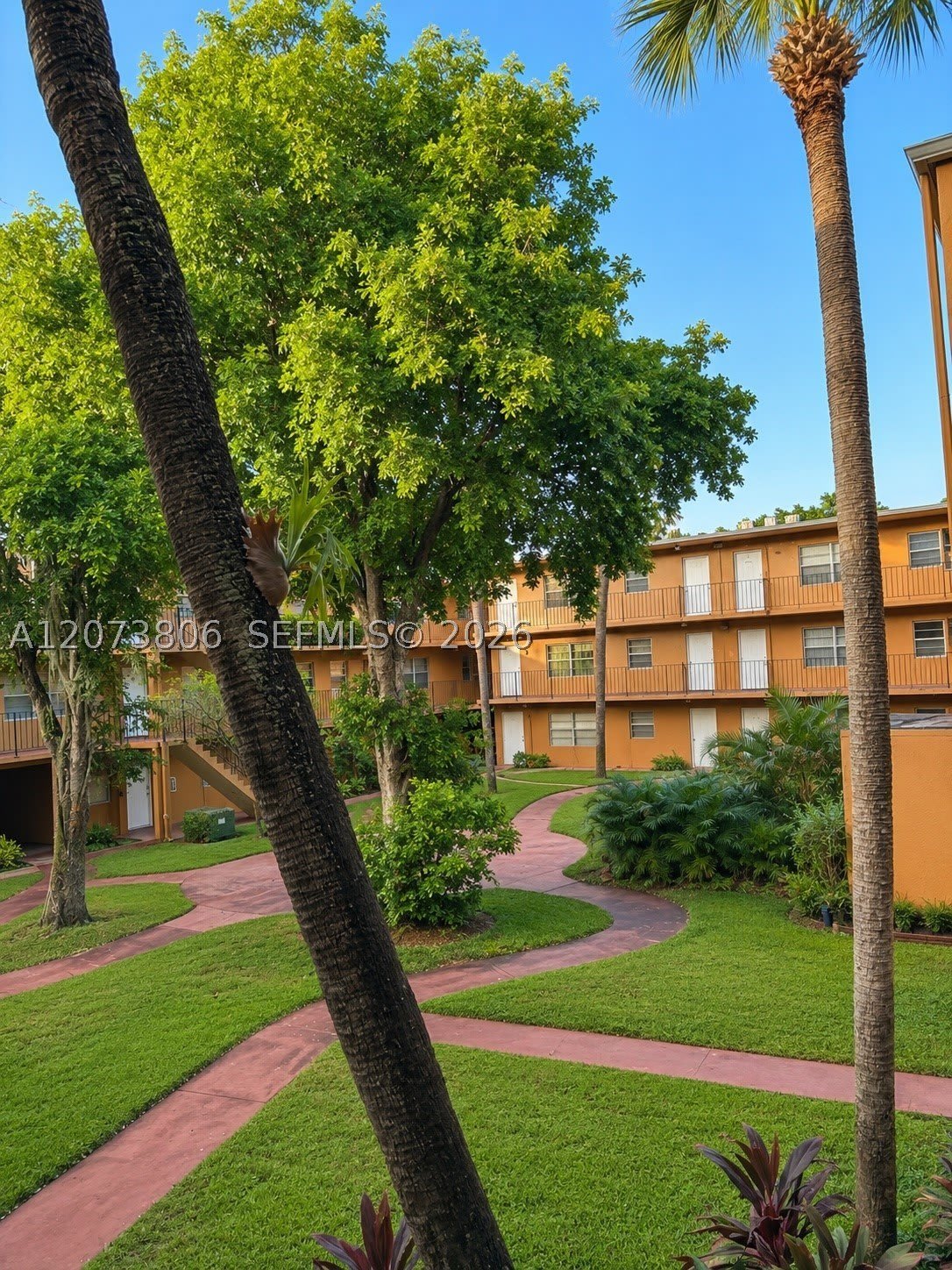 1330 W 54th St – photo 1