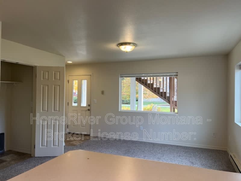 2209 S 12th St W – photo 1