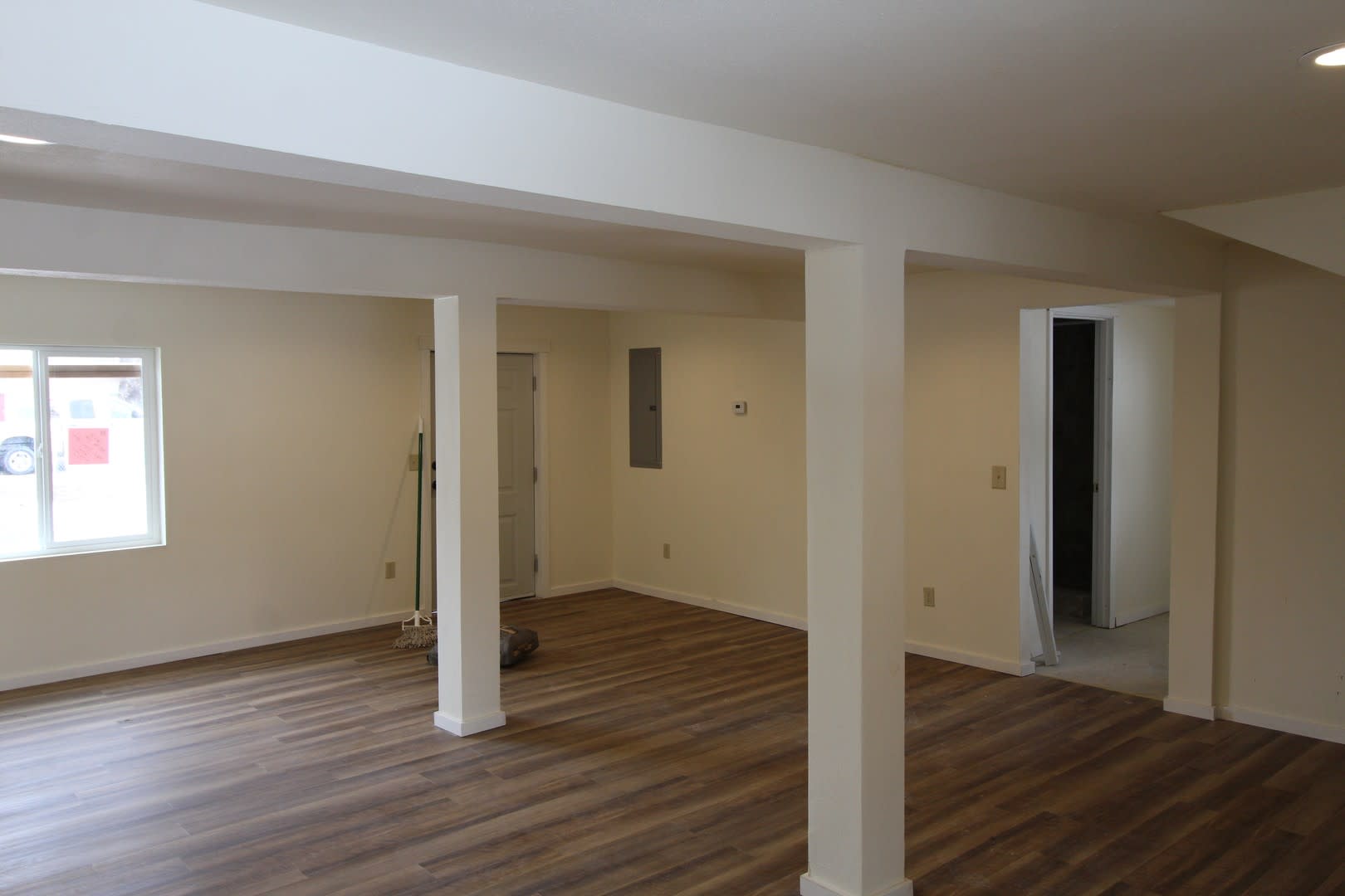 1865.5 Hope St – photo 1 of 7
