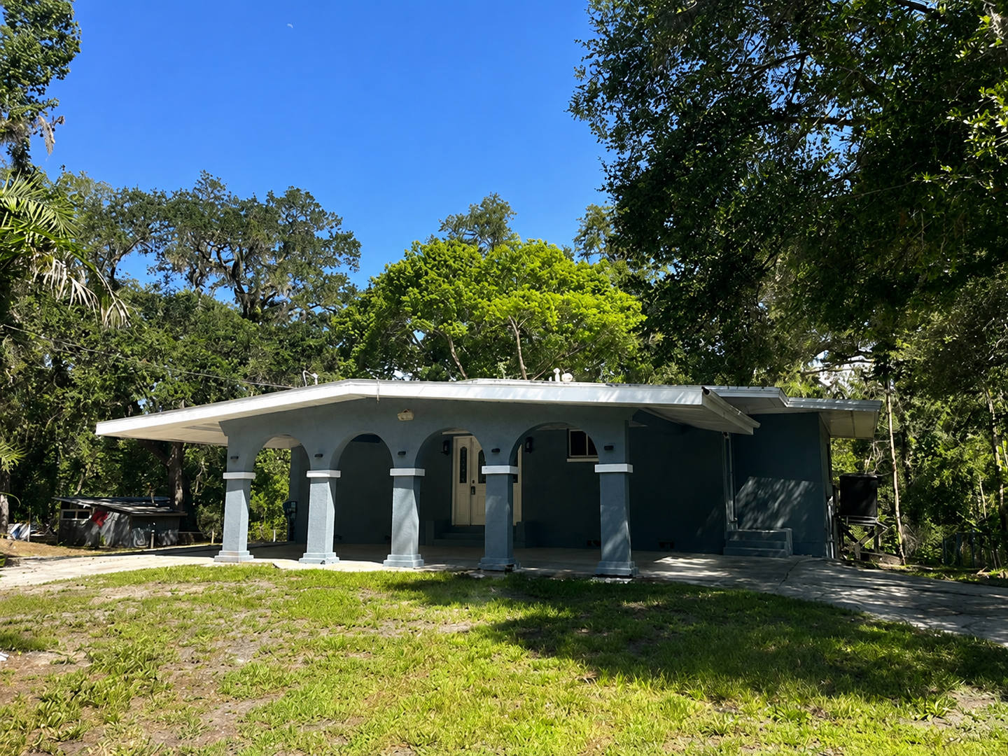 Stunning Riverfront 3BR/2BA Home on the Scenic Withlacoochee River! – photo 1 of 18